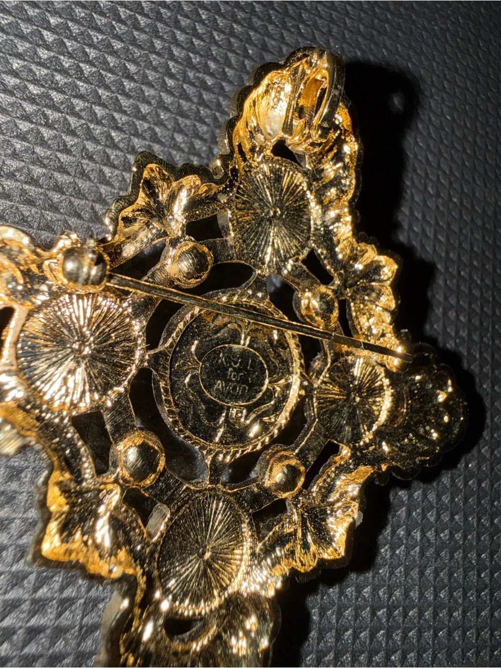 Kenneth Jay Lane Avon Gold‎ Pearl & Clear Rhinestone Cross Brooch